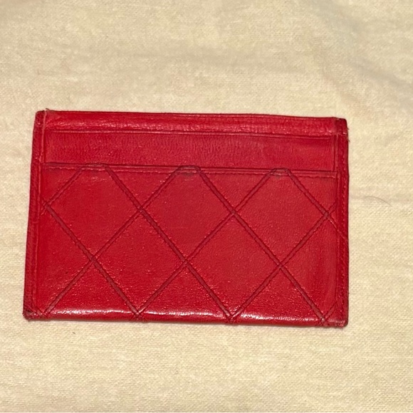 Authentic CHANEL Red Quilted Lambskin Leather Card Holder - Picture 2 of 10